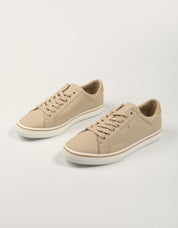 ZAPATILLAS TOMMY HILFIGER VULC CORE LONG LACE en color Beige