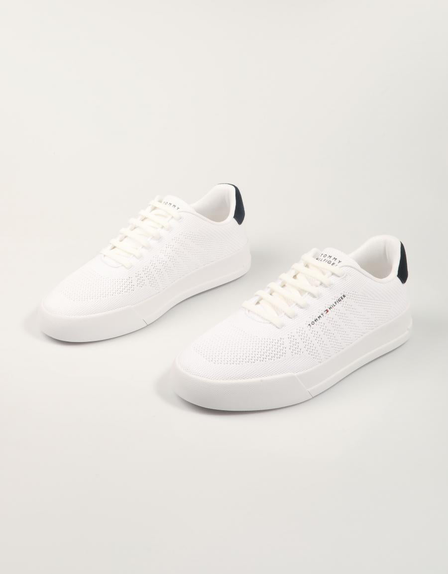 ZAPATILLAS TOMMY HILFIGER COURT KNIT en color Blanco