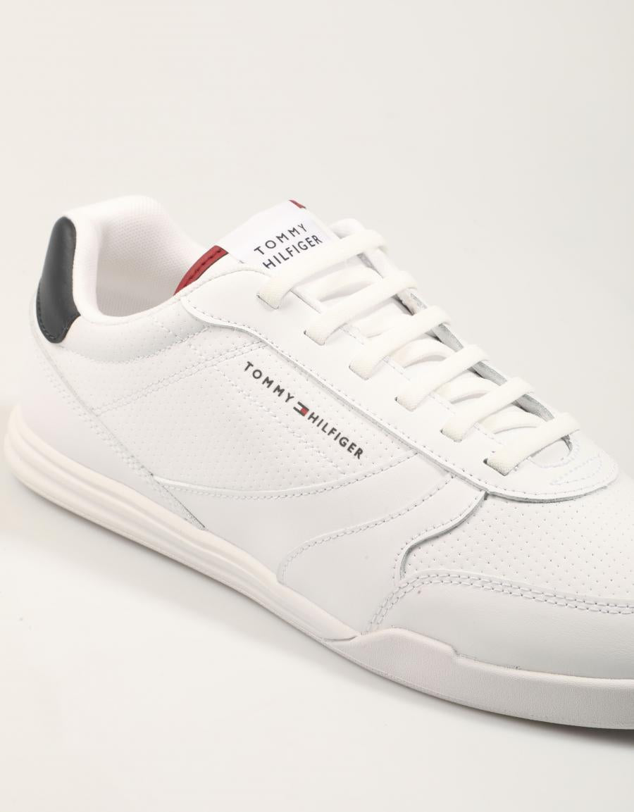 ZAPATILLAS TOMMY HILFIGER LOPRO LTH en color Blanco