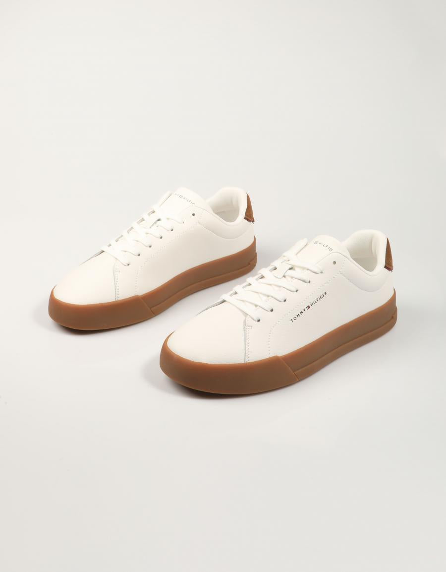 ZAPATILLAS TOMMY HILFIGER COURT en color Blanco
