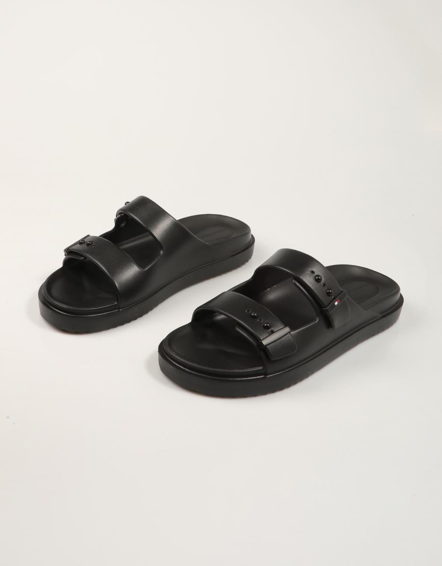 ZAPATILLAS TOMMY HILFIGER POOL SLIDER en color Negro
