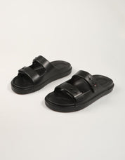 ZAPATILLAS TOMMY HILFIGER POOL SLIDER en color Negro
