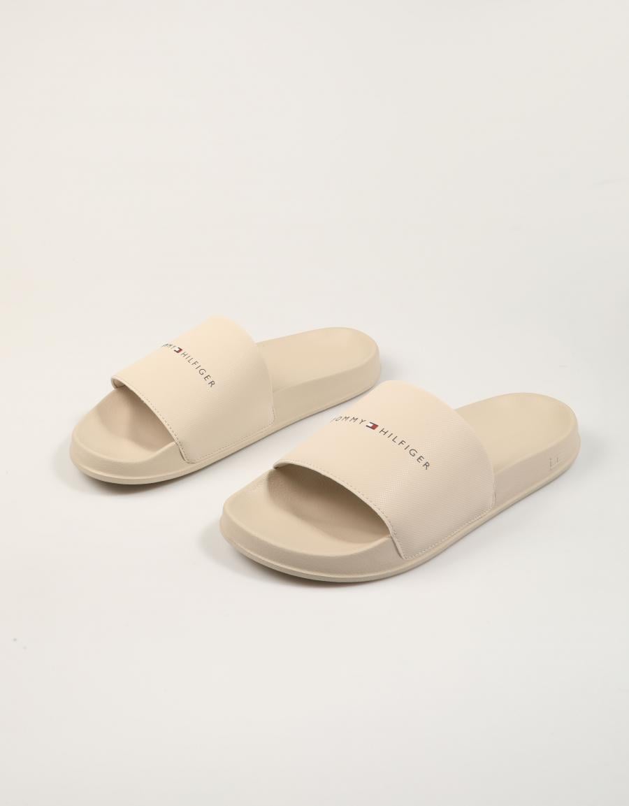 CHANCLAS TOMMY HILFIGER POOL SLIDE en color Beige