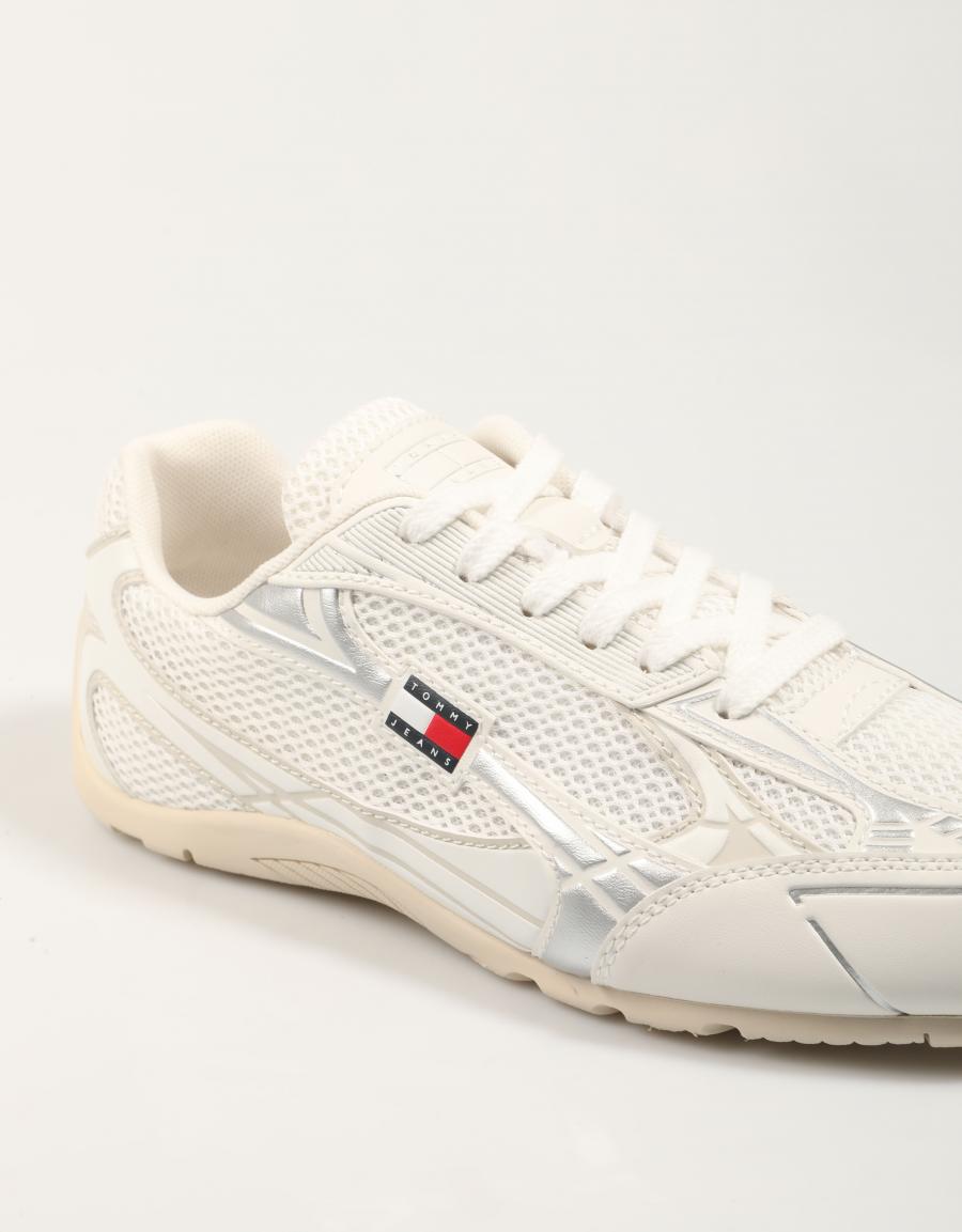 ZAPATILLAS TOMMY HILFIGER ARCHIVE 97 W LITE en color Blanco