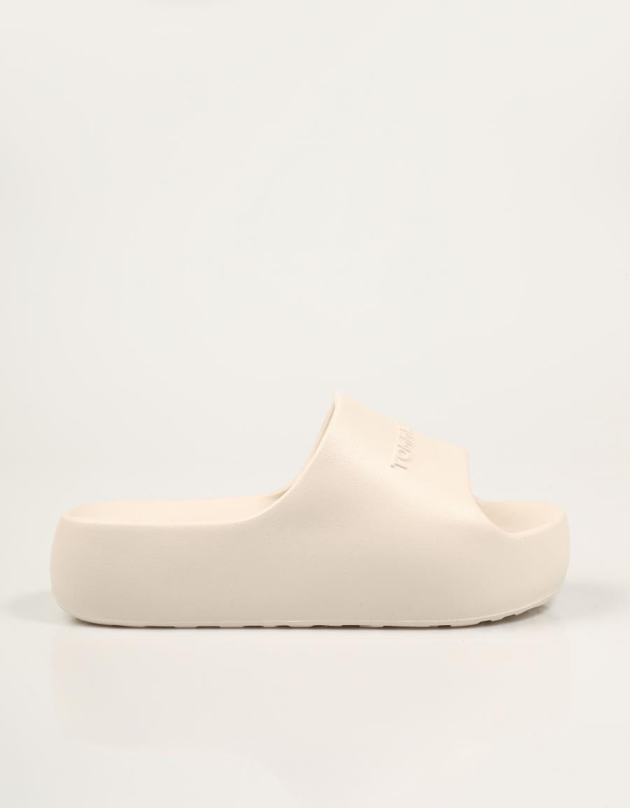 CHANCLAS TOMMY HILFIGER CHUNKY POOL SLIDE ESS en color Beige
