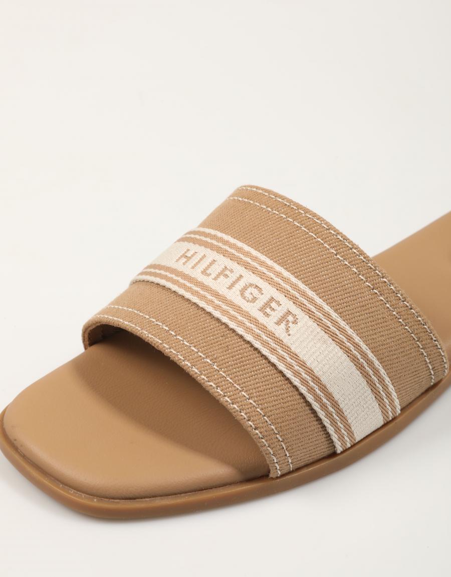 SANDALIAS TOMMY HILFIGER FLAT MULE WEBBING en color Beige