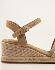SANDALIAS TOMMY HILFIGER MID WEDGE ESPAD WEBBING en color Beige