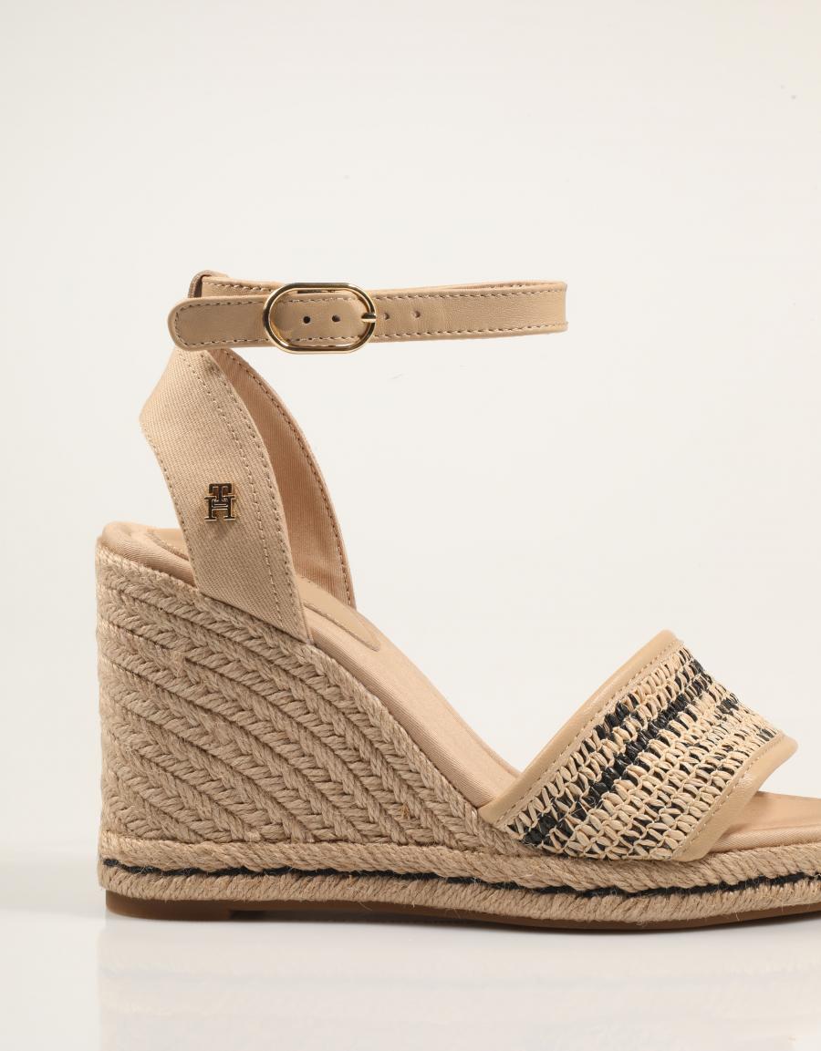 SANDALIAS TOMMY HILFIGER HIGH WEDGE ESPAD RAFFIA en color Beige