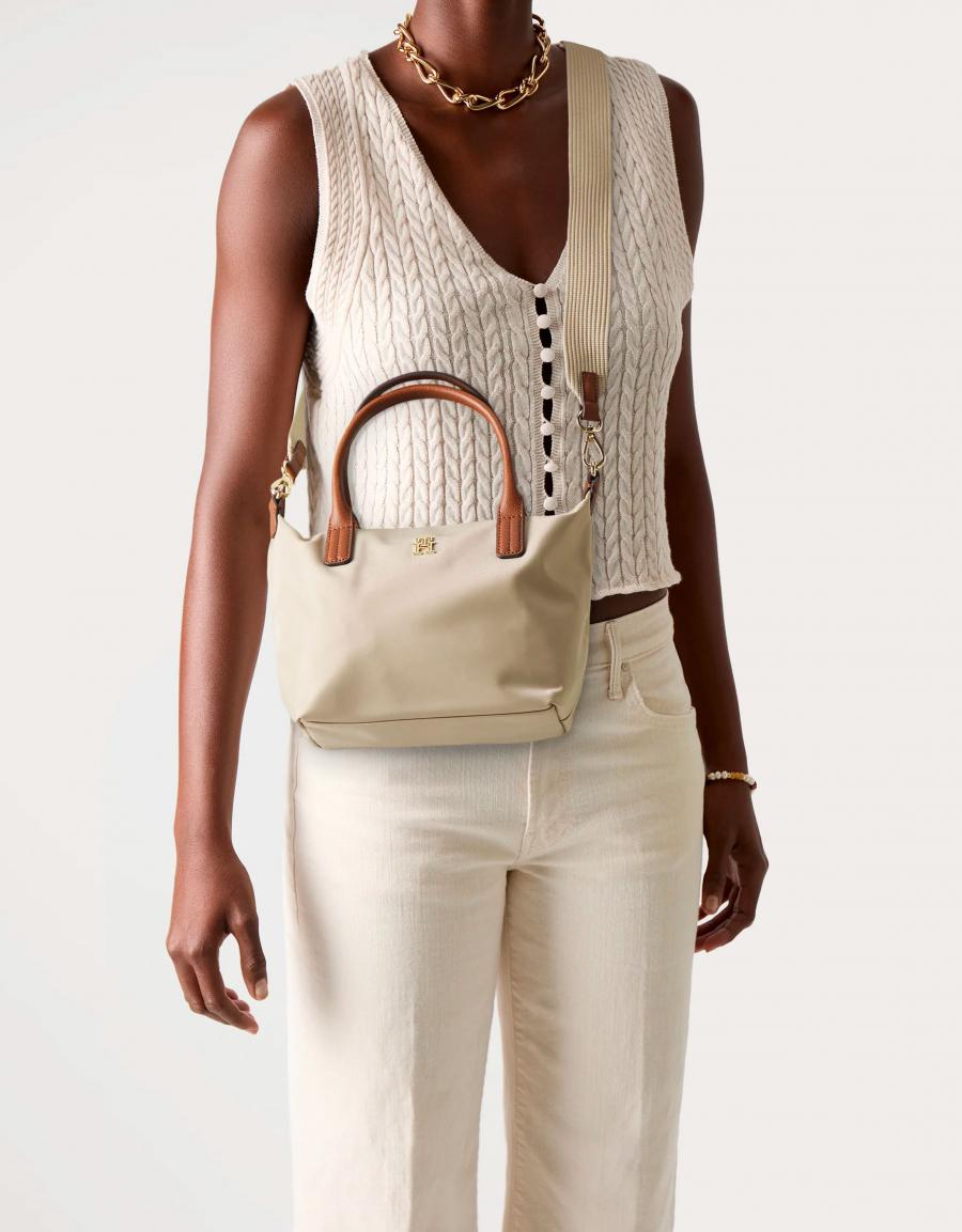 BOLSO TOMMY HILFIGER POPETE MINI TOTE en color Beige