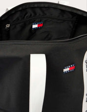 BOLSO TOMMY HILFIGER TJW ESS DAILY TOTE en color Negro