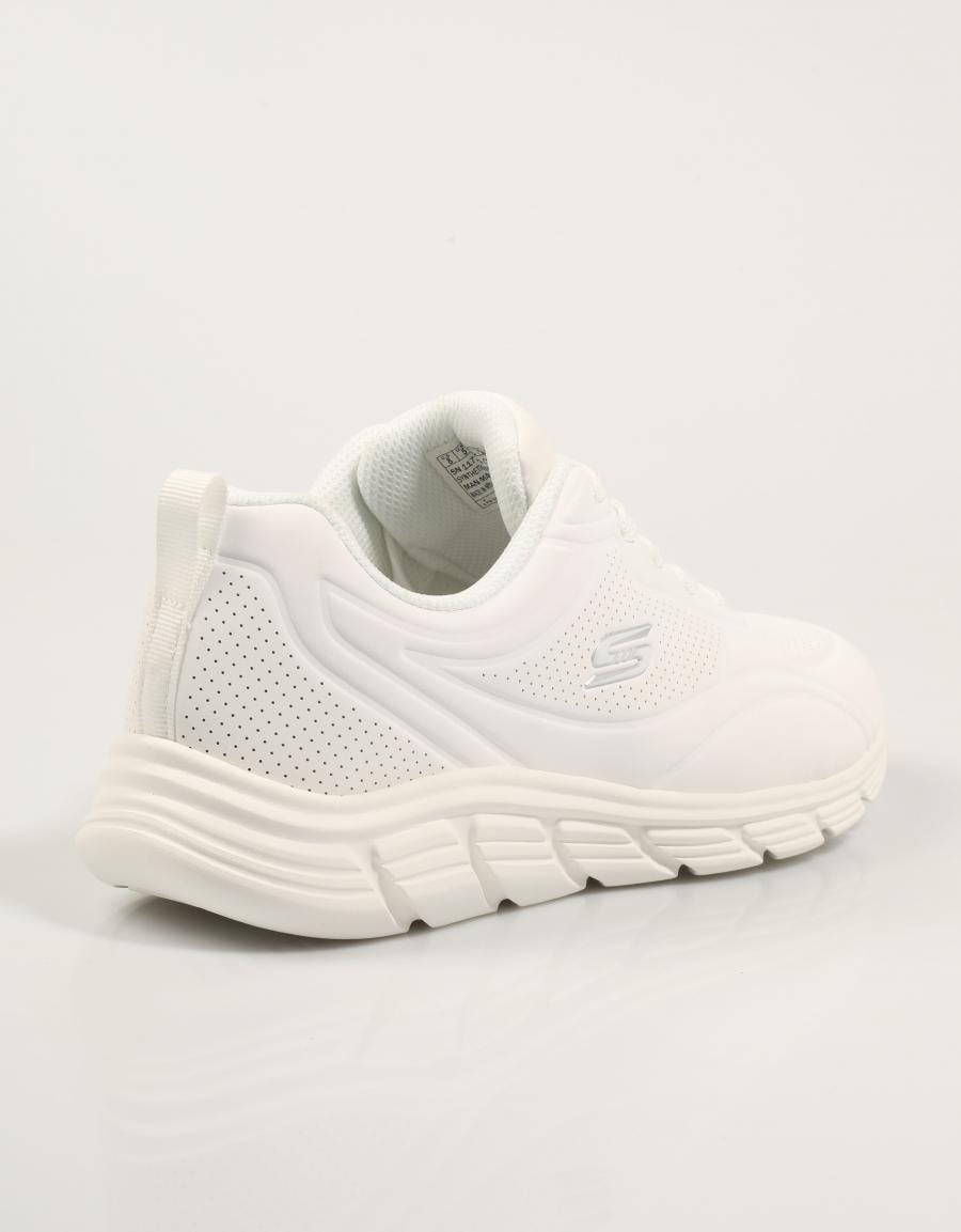 ZAPATILLAS SKECHERS BOBS B FLEX LO en color Blanco