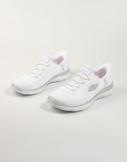 ZAPATILLAS SKECHERS SLIP INS SUMMITS en color Blanco