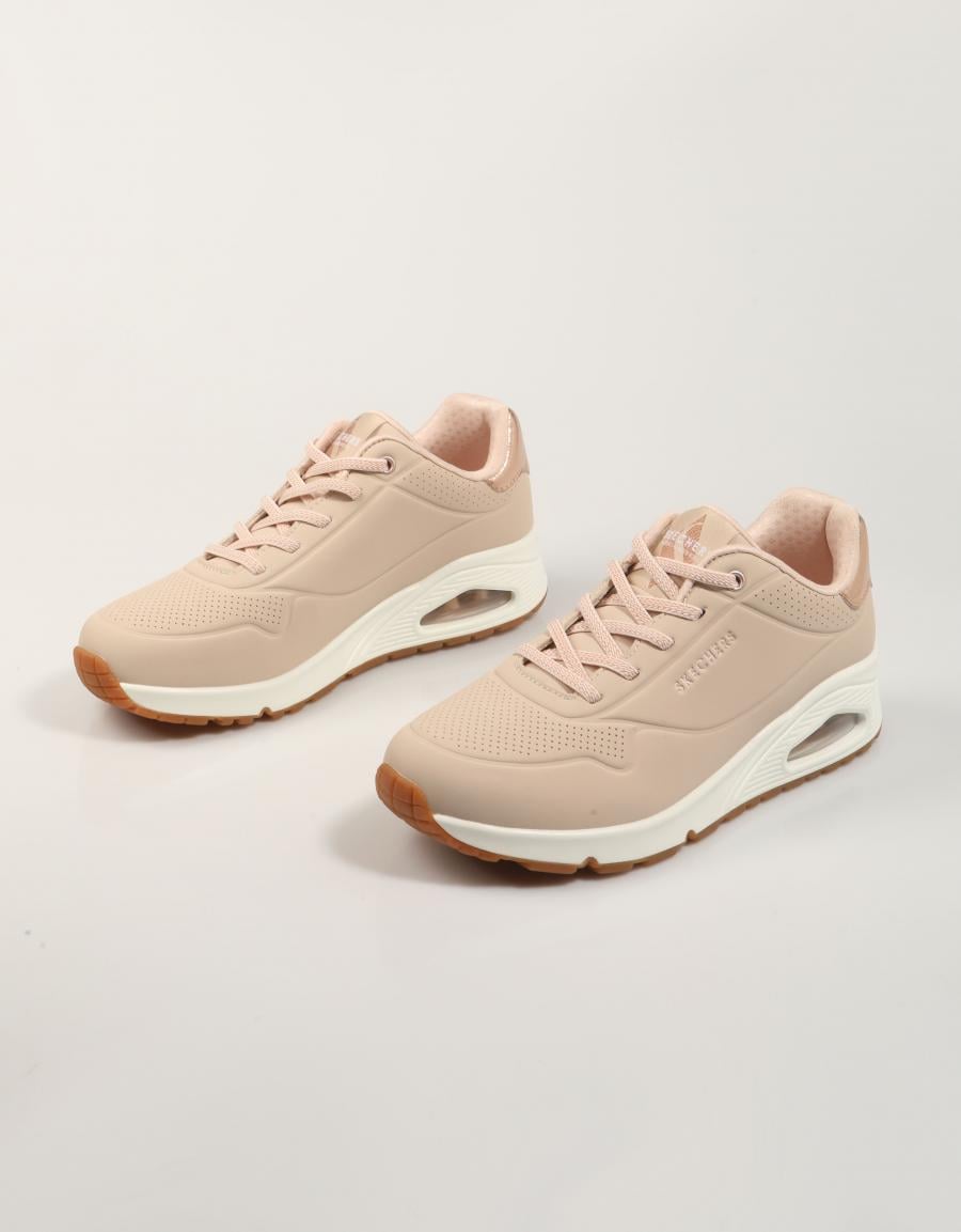 ZAPATILLAS SKECHERS UNO SHIMMER AWAY en color Beige