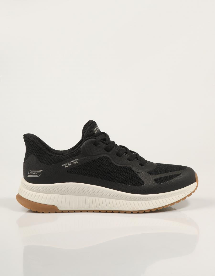 ZAPATILLAS SKECHERS SLIP INS BOBS SPORT en color Negro