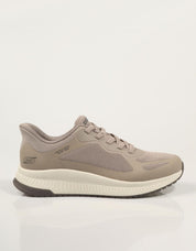 ZAPATILLAS SKECHERS SLIP INS BOBS SPORT en color Taupe