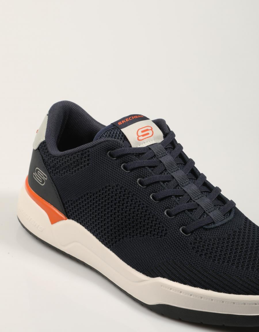 ZAPATILLAS SKECHERS RELAXED FIT: CORLISS - DORSET en color Azul marino