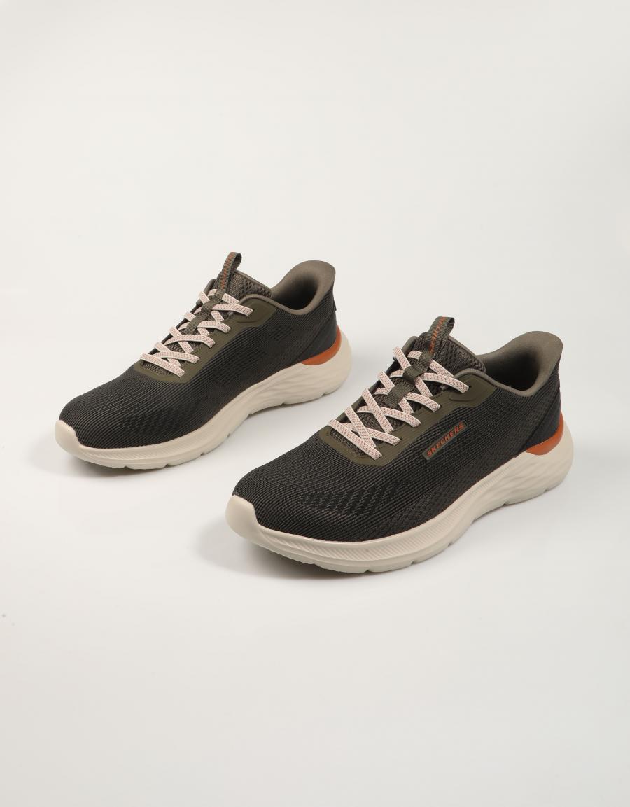 ZAPATILLAS SKECHERS GARNER en color Kaki