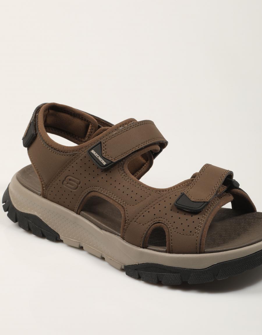 SANDALIAS SKECHERS WAGNER en color Marron