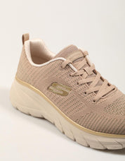 ZAPATILLAS SKECHERS FASHION FIT 2 0 en color Taupe