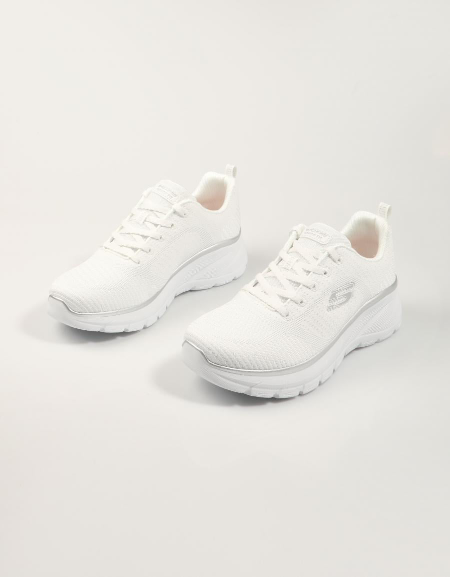 ZAPATILLAS SKECHERS FASHION FIT 2 0 en color Blanco