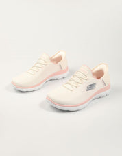ZAPATILLAS SKECHERS SLIP INS SUMMITS en color Beige
