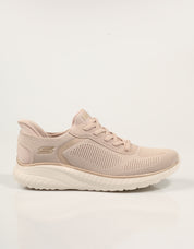 ZAPATILLAS SKECHERS SLIP INS BOBS SPORT SQUAD en color Beige