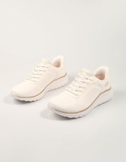 ZAPATILLAS SKECHERS SLIP INS BOBS SPORT SQUAD en color Blanco