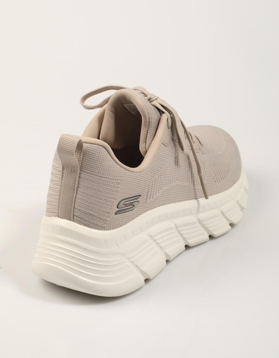 ZAPATILLAS SKECHERS BOBS SPORT B FLEX HI en color Beige