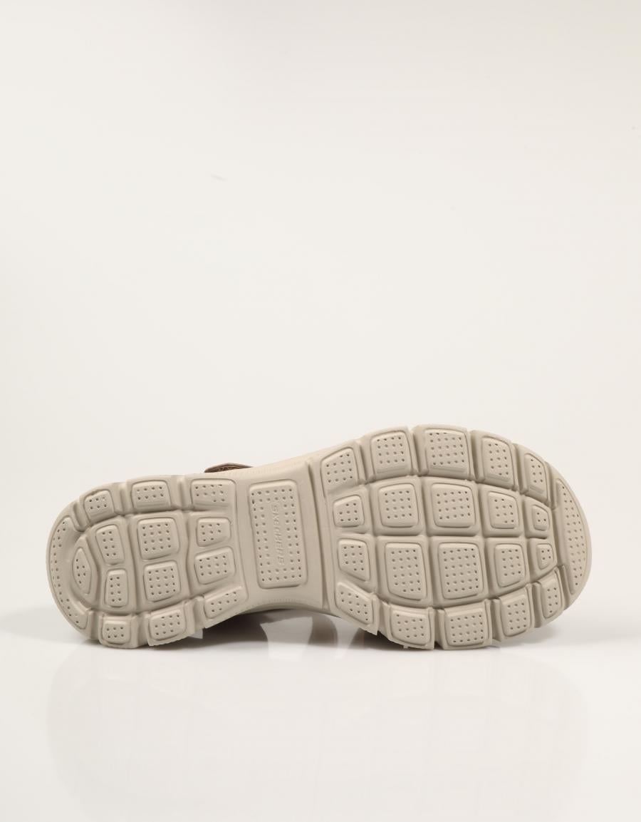 SANDALIAS SKECHERS RELAXED FIT EASY GOING ALL DAY en color Taupe