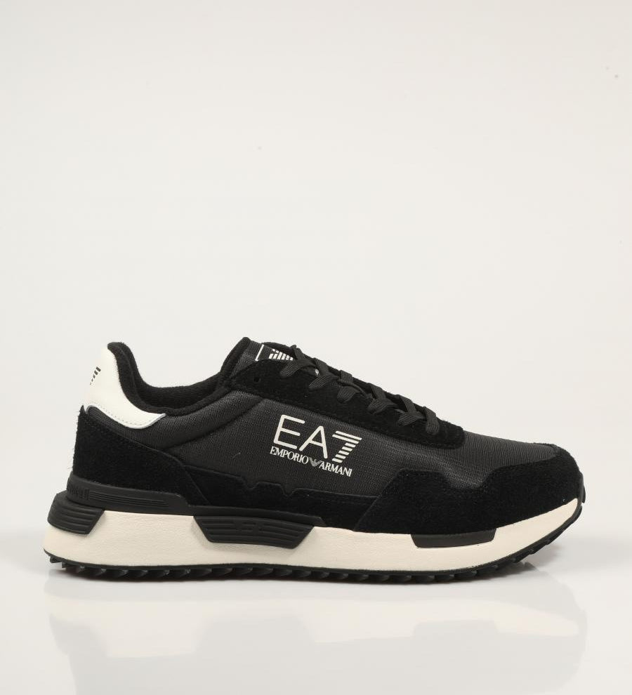 ZAPATILLAS ARMANI EA7 VINTAGE en color Negro