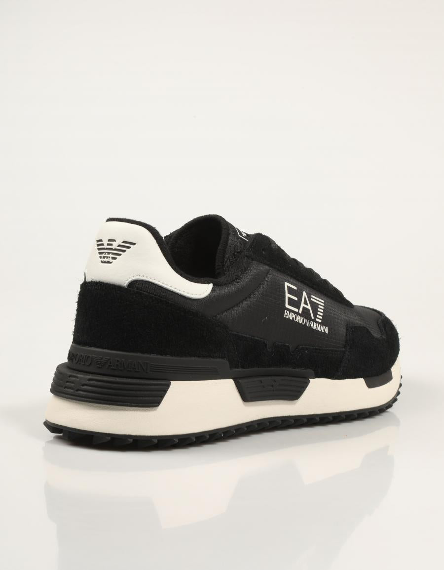 ZAPATILLAS ARMANI EA7 VINTAGE en color Negro
