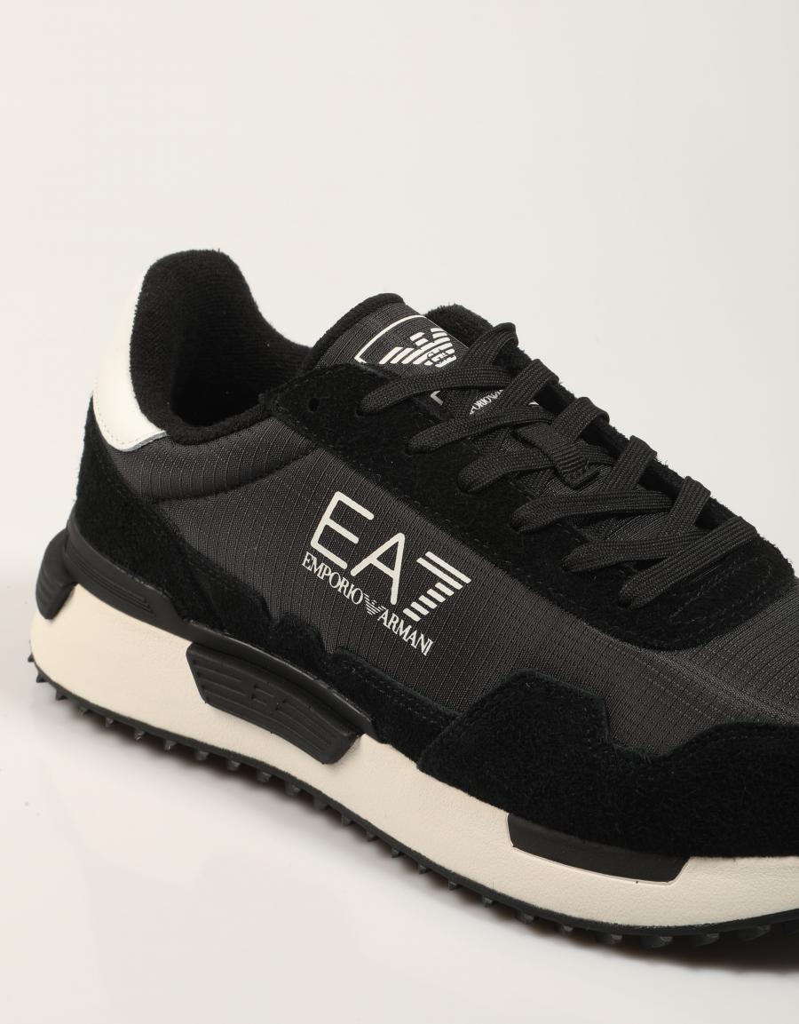 ZAPATILLAS ARMANI EA7 VINTAGE en color Negro