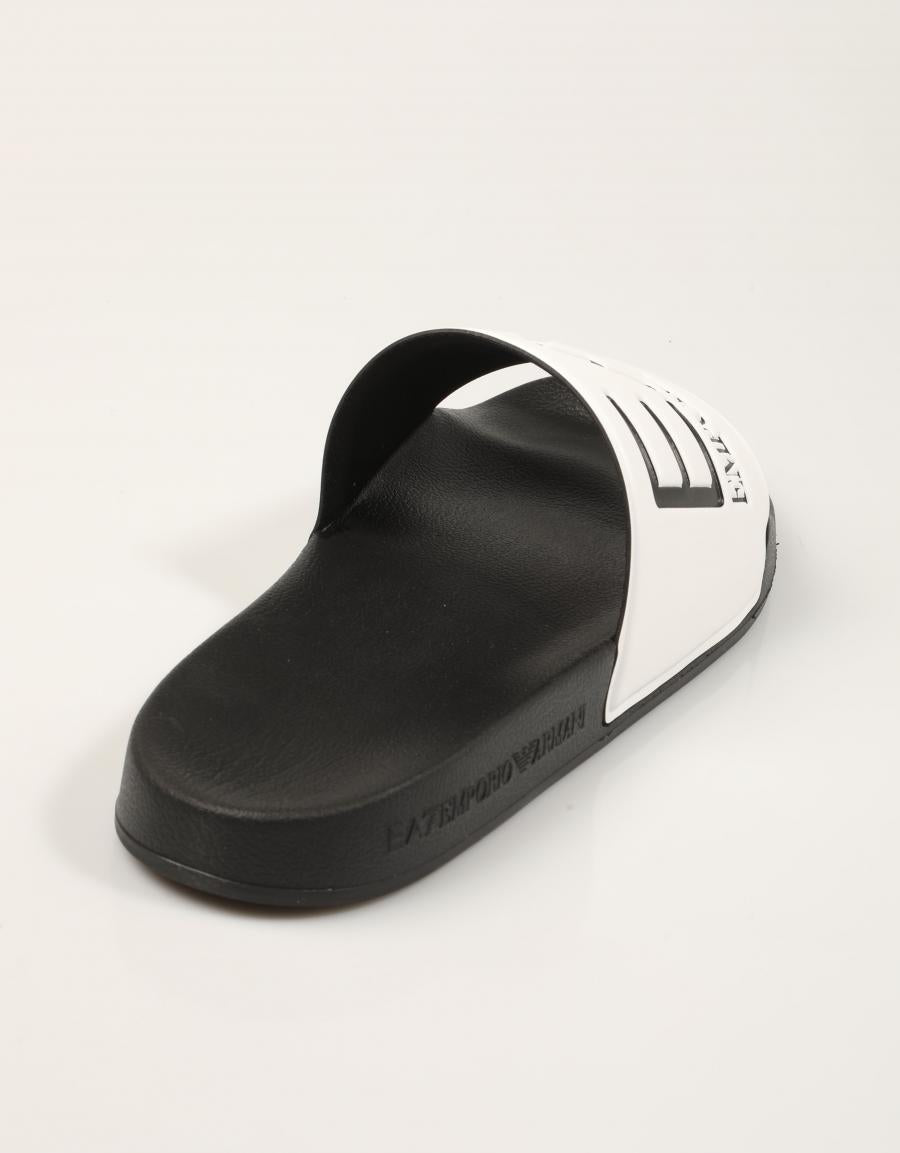 CHANCLAS ARMANI EA7 7X000108 AF15118 en color Blanco
