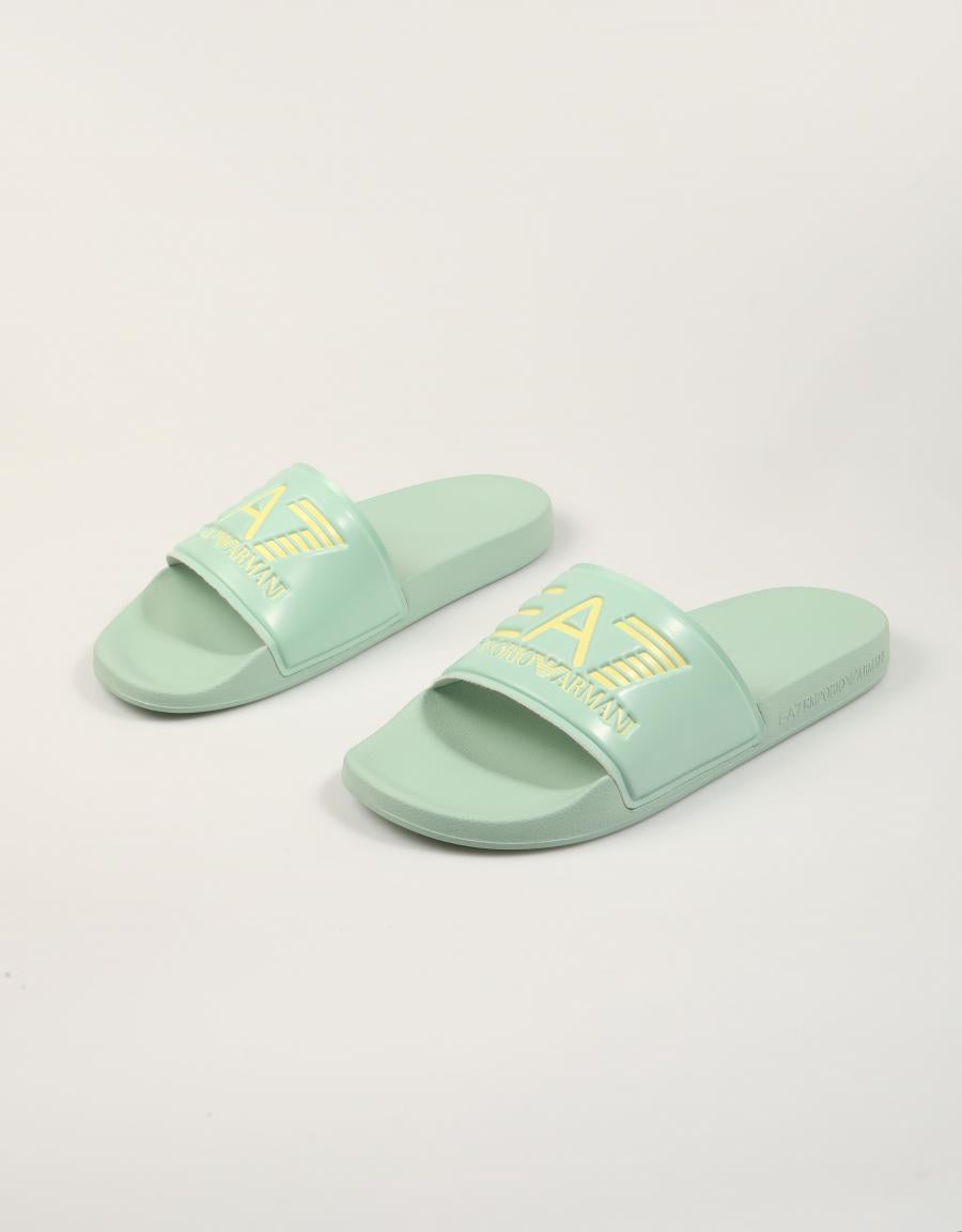 CHANCLAS ARMANI EA7 7X000108 AF15118 en color Verde