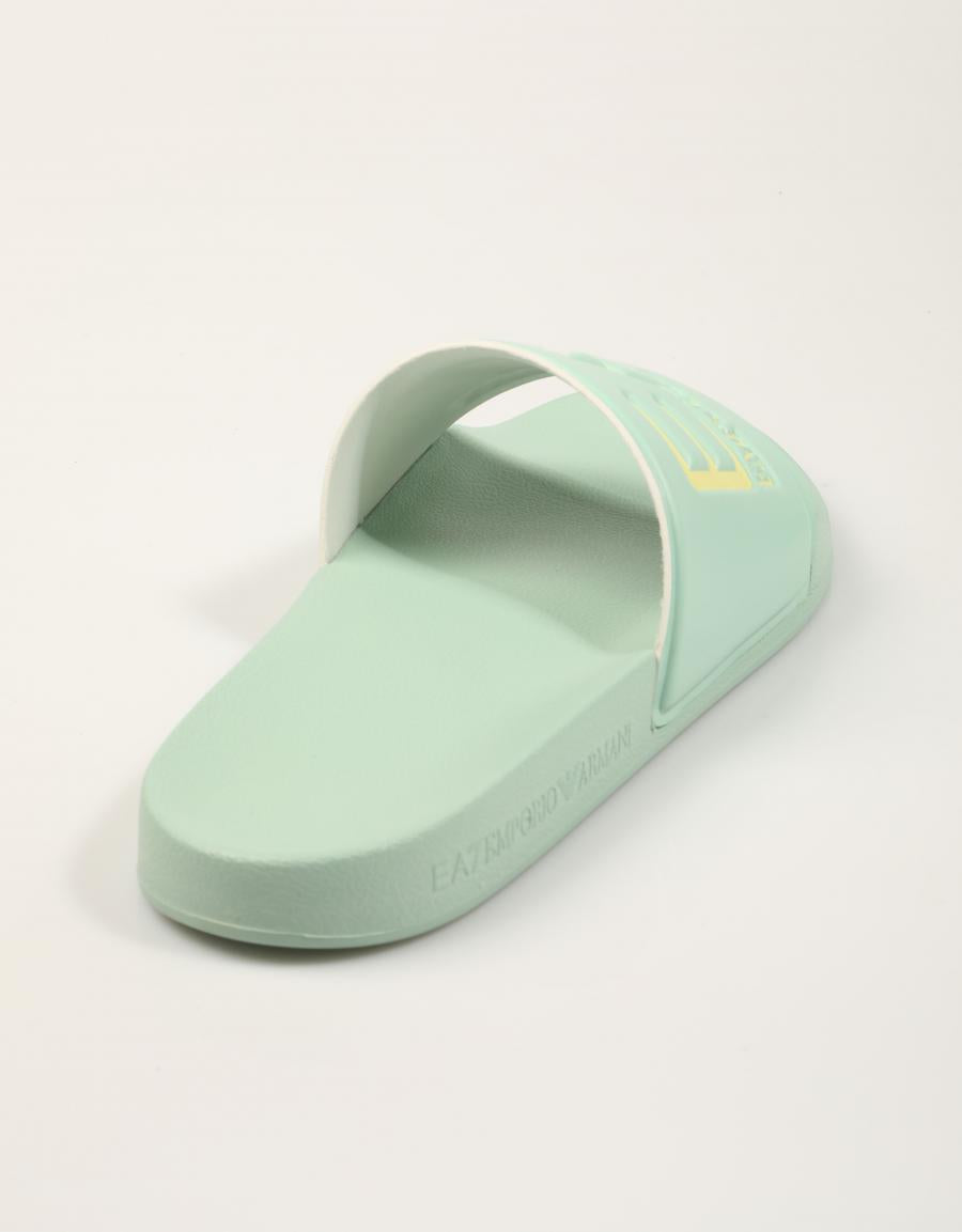 CHANCLAS ARMANI EA7 7X000108 AF15118 en color Verde
