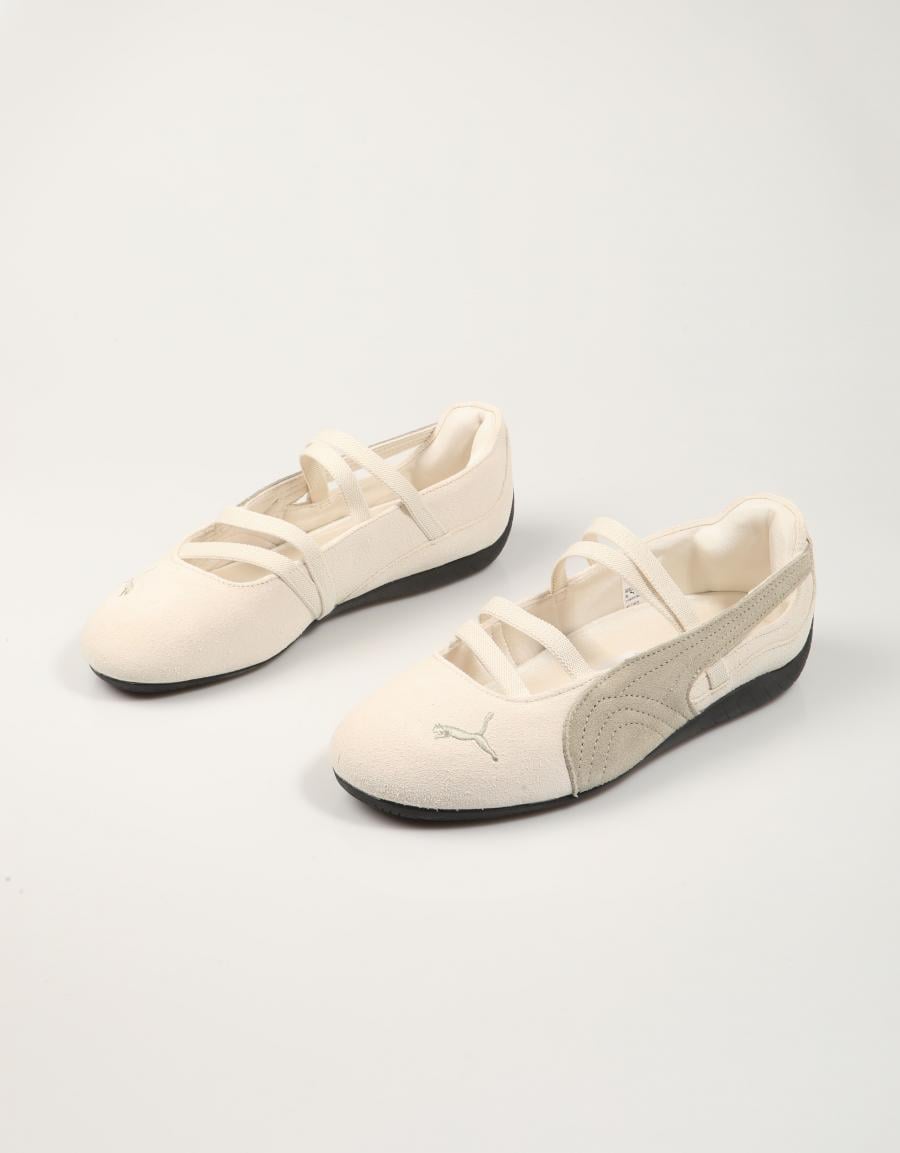 ZAPATILLAS PUMA SPEEDCAT BALLET en color Beige