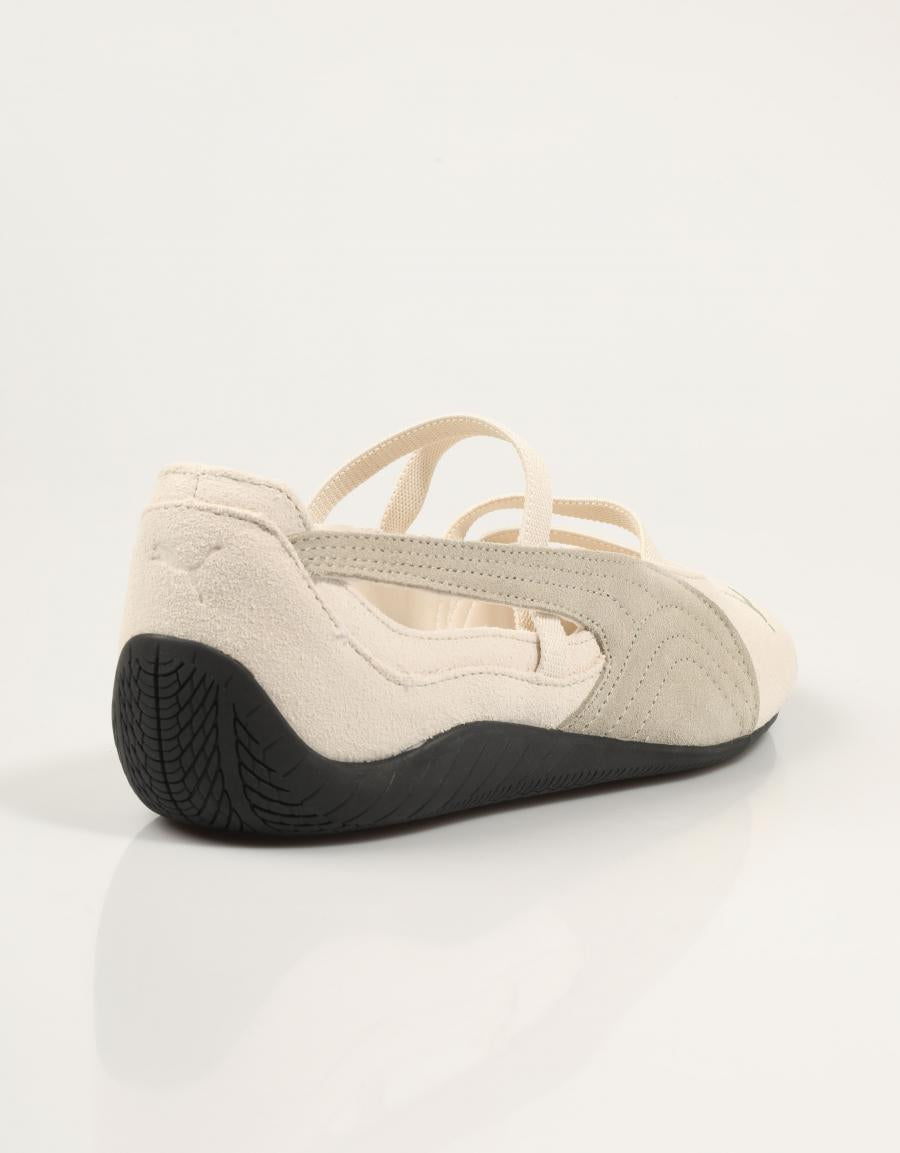 ZAPATILLAS PUMA SPEEDCAT BALLET en color Beige