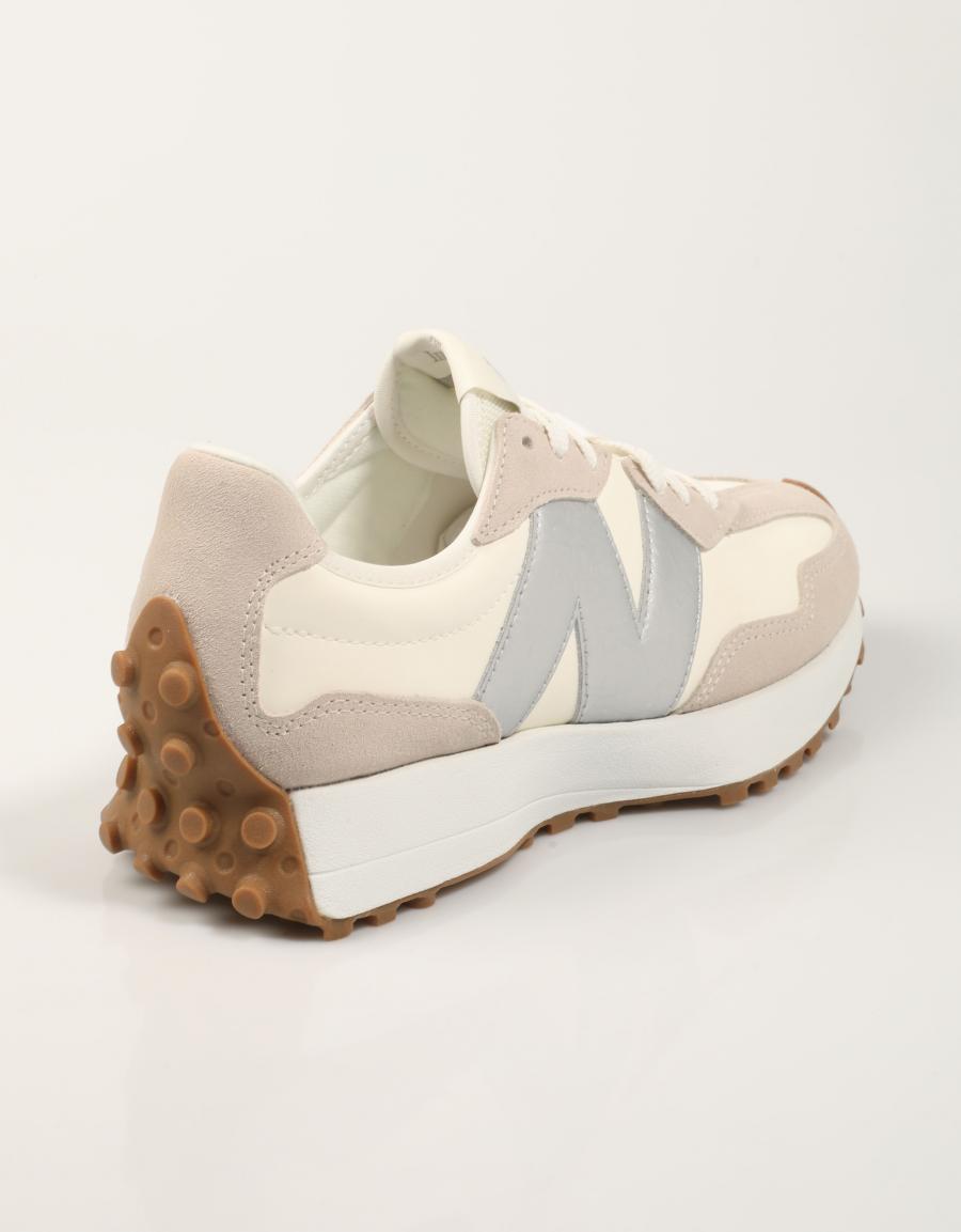 ZAPATILLAS NEW BALANCE W327 en color Blanco