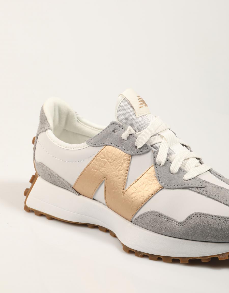 ZAPATILLAS NEW BALANCE W327 en color Blanco