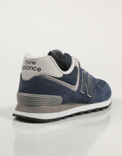 ZAPATILLAS NEW BALANCE ML574 en color Azul marino