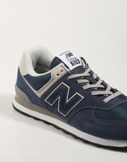 ZAPATILLAS NEW BALANCE ML574 en color Azul marino