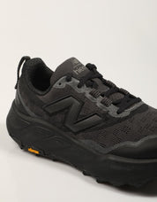 ZAPATILLAS NEW BALANCE MTHIER en color Negro