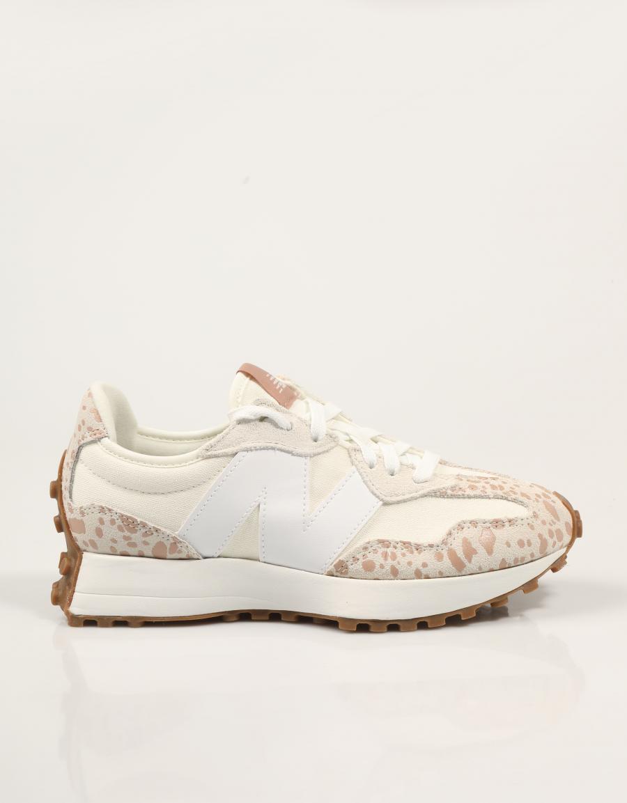 ZAPATILLAS NEW BALANCE W327 en color Beige