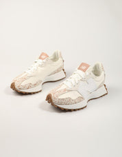 ZAPATILLAS NEW BALANCE W327 en color Beige