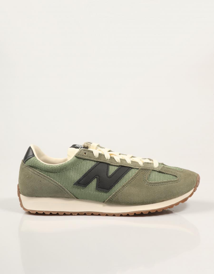 ZAPATILLAS NEW BALANCE U471 en color Kaki
