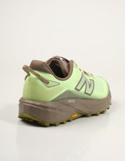ZAPATILLAS NEW BALANCE MRBT en color Amarillo