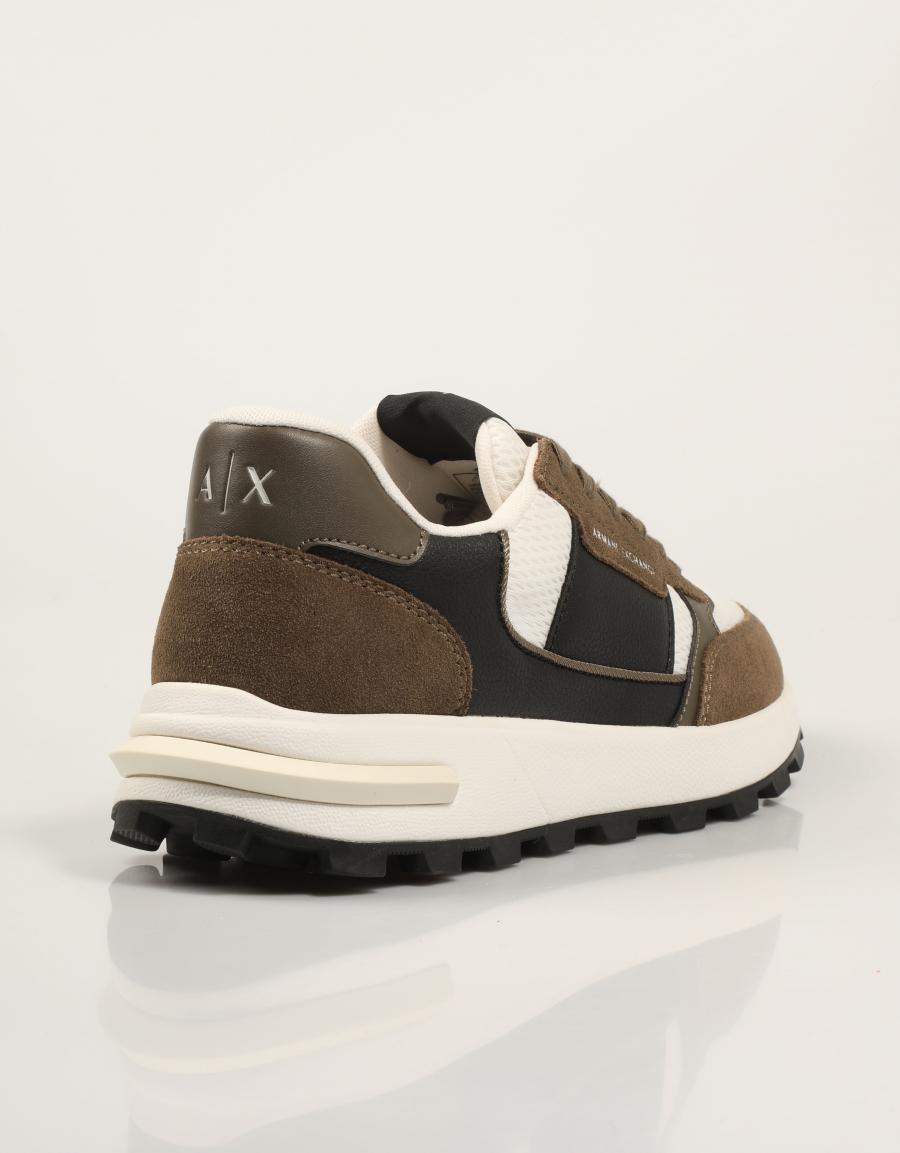 ZAPATILLAS ARMANI EXCHANGE DUSSELDORF en color Kaki