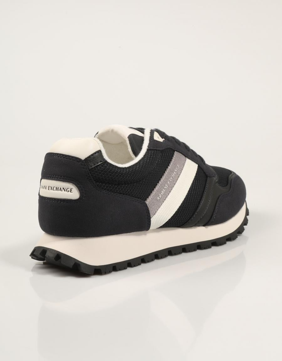 ZAPATILLAS ARMANI EXCHANGE DROP en color Azul marino