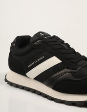 ZAPATILLAS ARMANI EXCHANGE DROP en color Negro