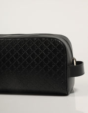 NECESER CALVIN KLEIN EMBOSSED EMBLEM WASHBAG en color Negro